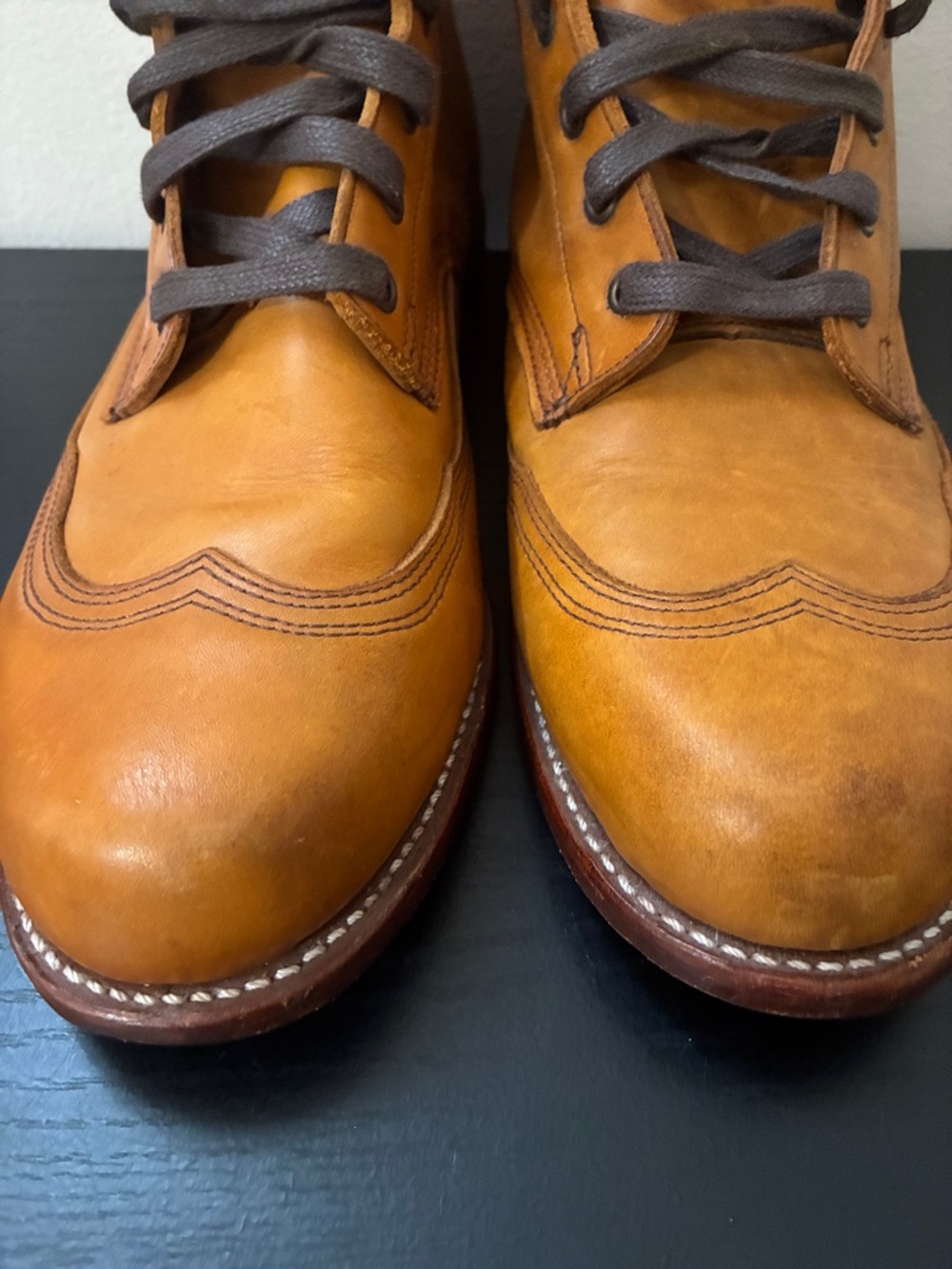 Wolverine Addison Men's 1000 Mile Wingtip Boots in Tan - Picture 5 of 8
